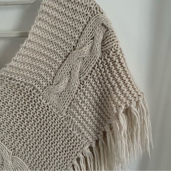 Vintage handmade poncho - Picture 5 of 8